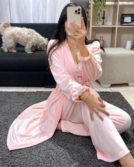 مجموعة بيجامة قطيفة 3 قطع