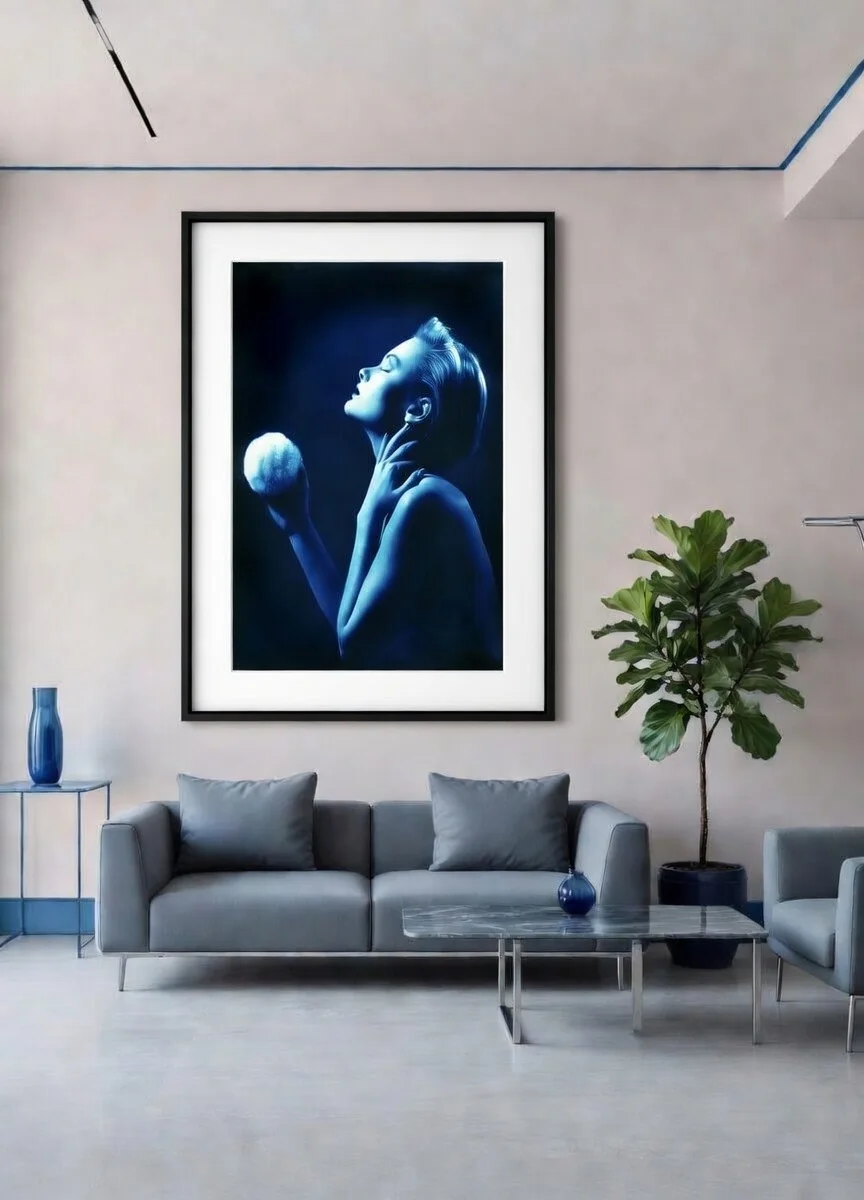 Poster Femme Lune Bleu Nuit, Portrait Artistique Envoûtant