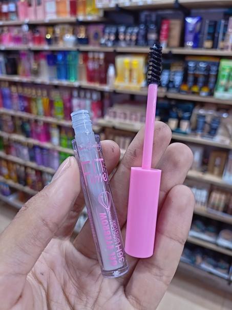 ماسكارا للحواجب