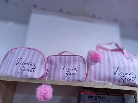 pochette victoria secret 3 piéce