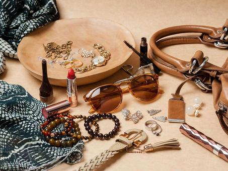 أدوات زينة   accessoires