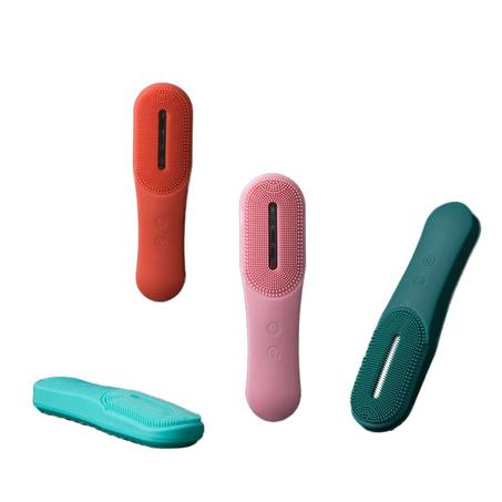 ✨ فرشاة تنظيف الوجه بالسيليكون والإضاءة الثلاثية (LED Photon) - بشرة نضرة في خطوة واحدة!