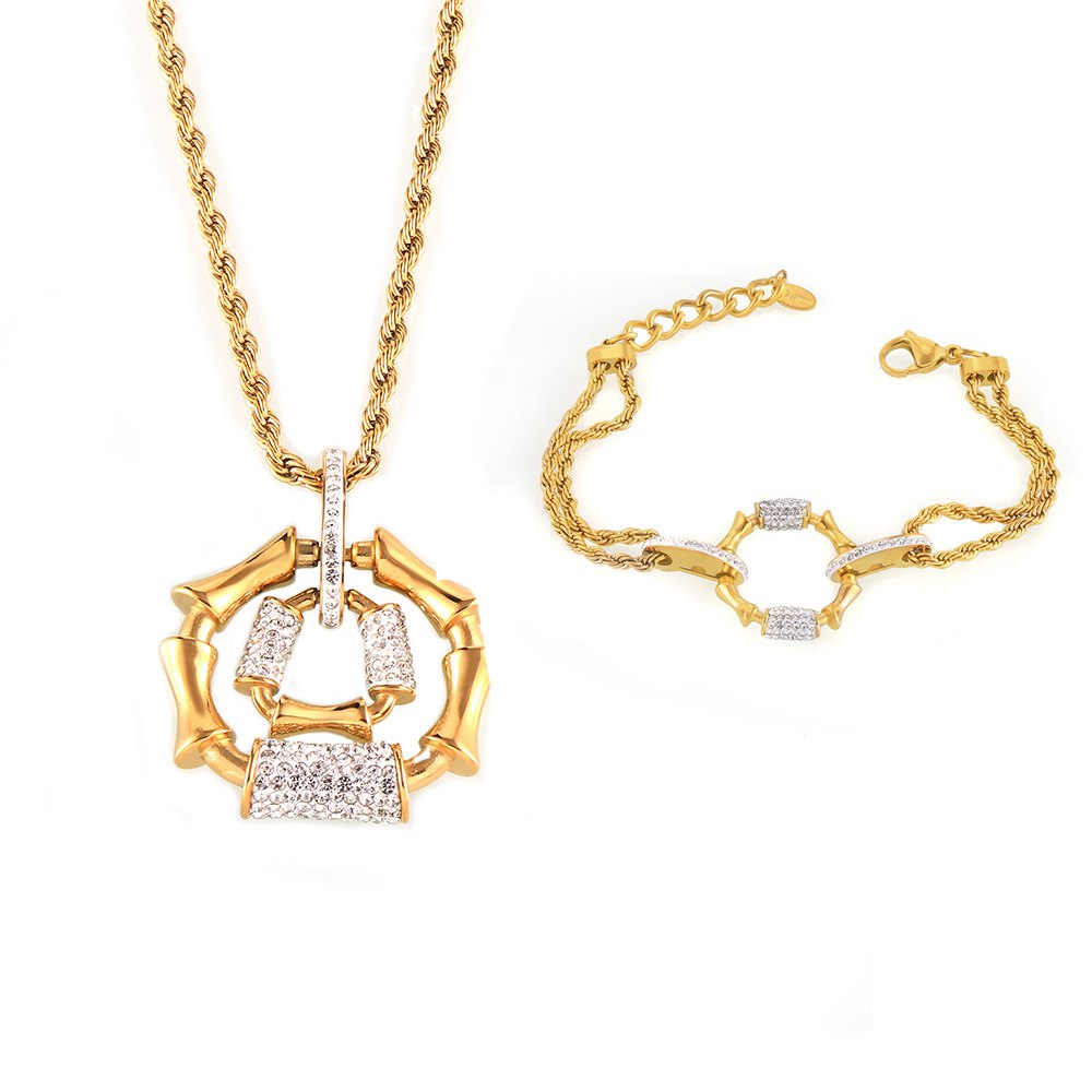 ✨ Parure Élégante en Acier Inoxydable ✨