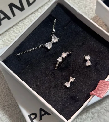 Collier Papillon Pandora 🎀