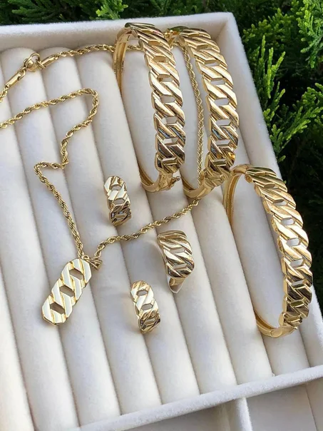 ✨ طقم الرادكو✨