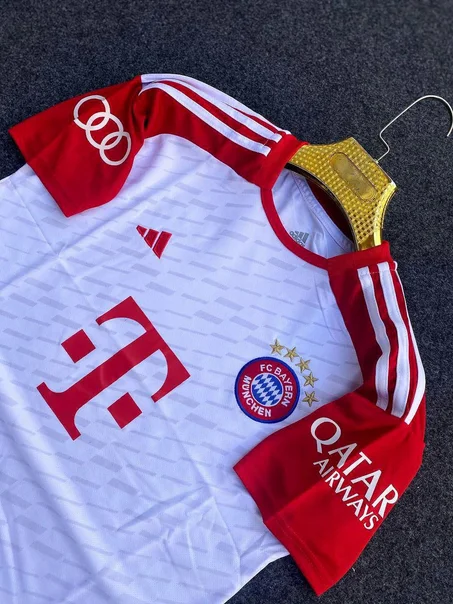 Unisex  Home Jersey Allianz 23-24