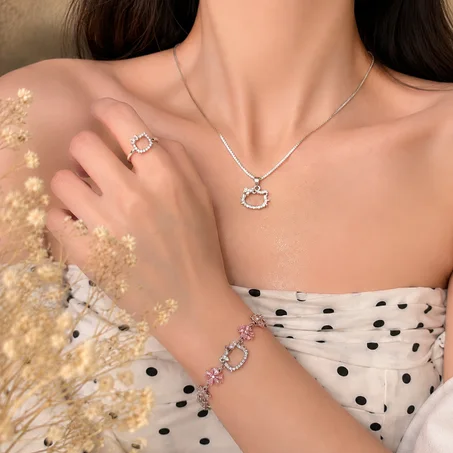 Hello Kitty 3-Piece Jewelry Set 🎀