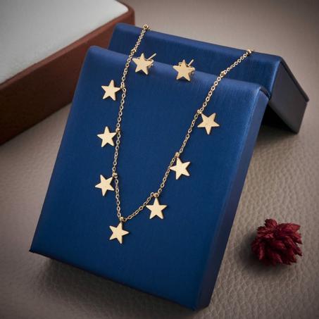 Ensemble collier étoile et boucles d'oreilles