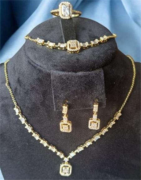 Ensemble fascinant  (4 pièces) modèle Rafinity