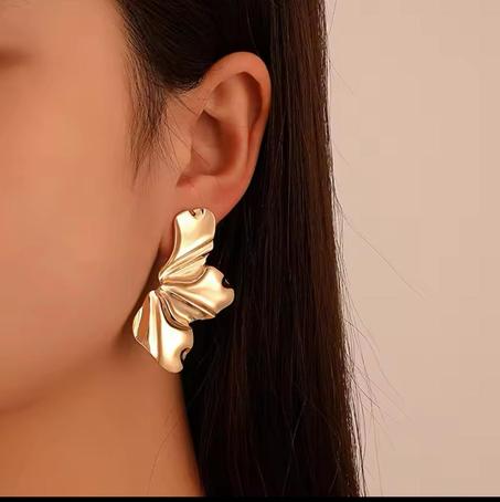 Boucles d’oreilles demi-fleur Chic en acier inoxydable