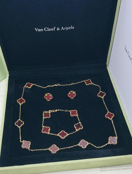 ENSEMBLE VAN CLEEF ROUGE
