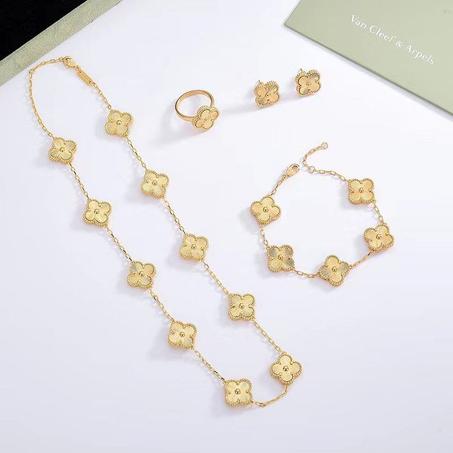 ENSEMBLE VAN CLEEF DORÉ
