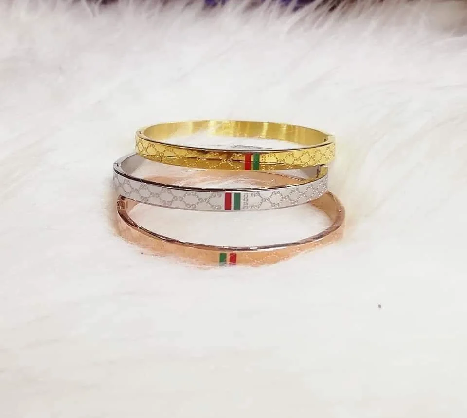 اساور Gucci استانلس بيور