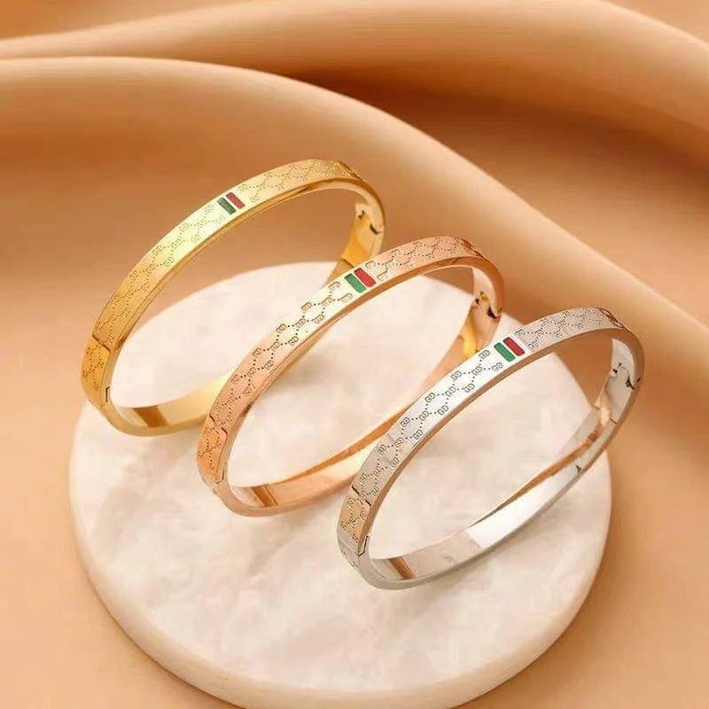 اساور Gucci استانلس بيور