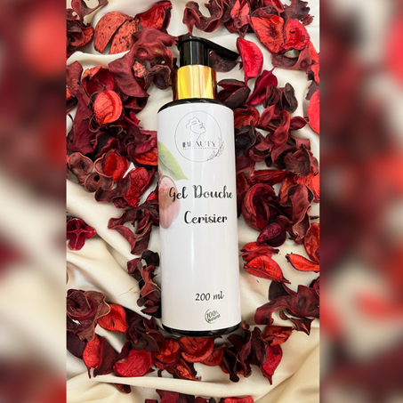 جل استحمام من اختياركم + زيت مغذي للجسم + مقشر