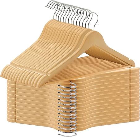 Cintres en Bois, Robustes et Lisses, Cintre en Bois pour Votre Armoire