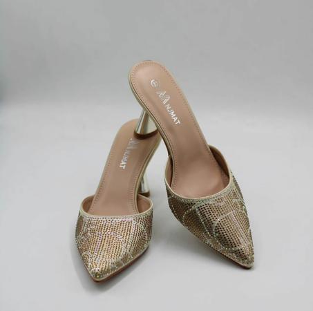 Meilee كعب عالي مغلق من الامام