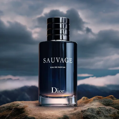 هل ترغب في تجربة عطر يجعل كل العطور الأخرى تبدو عادية؟ اكتشف سحر "سوفاج!