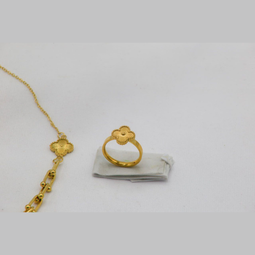 Parure méma