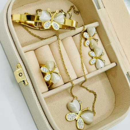 Parure zéla