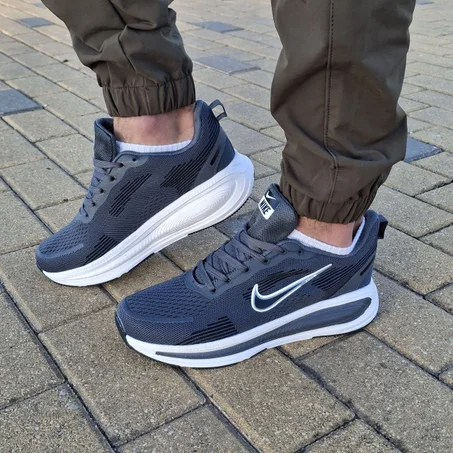 NIKE ZOOM