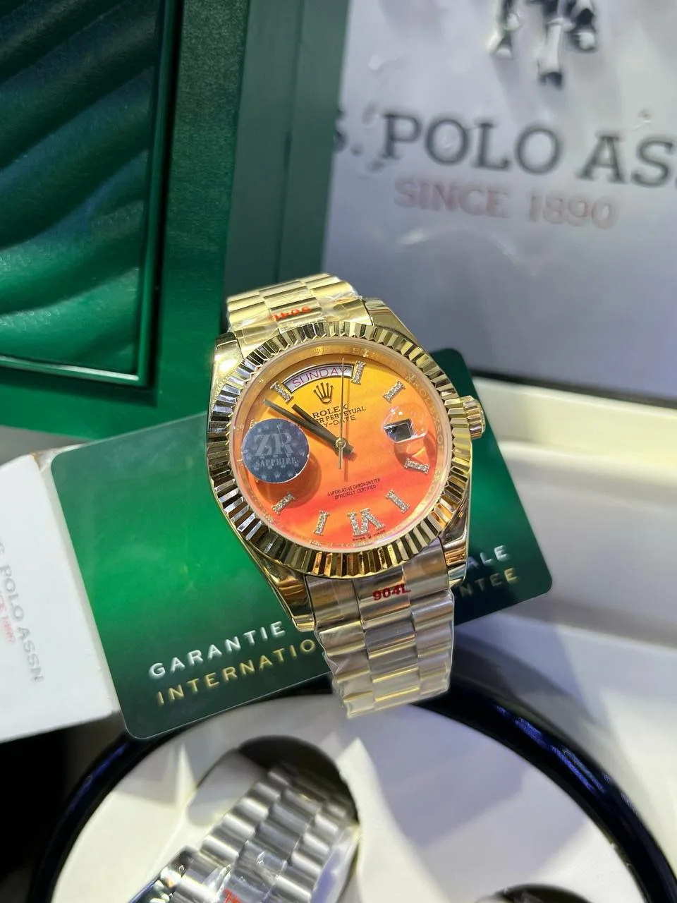 DAY DATE GOLD