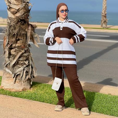طقم نسائي أنيق ومريح