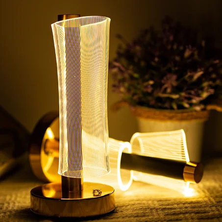 Lampe de Table Cristalline LED Rechargeable — Contrôle Tactile 3 Couleurs, Design Moderne Doré & Port USB Type-C