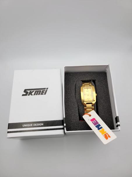 ساعة انيقة سكمي 1400