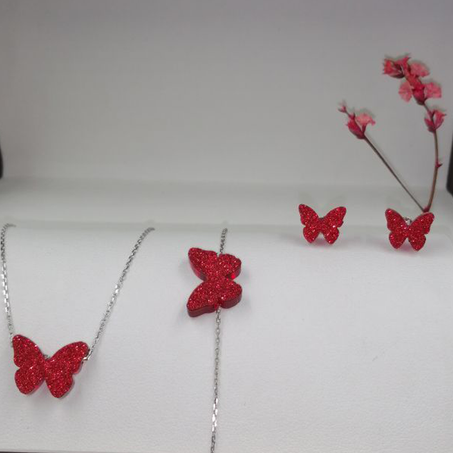 طقم سلسلة و حلقين و اسور من الفضة 925 بأشكال جميلة