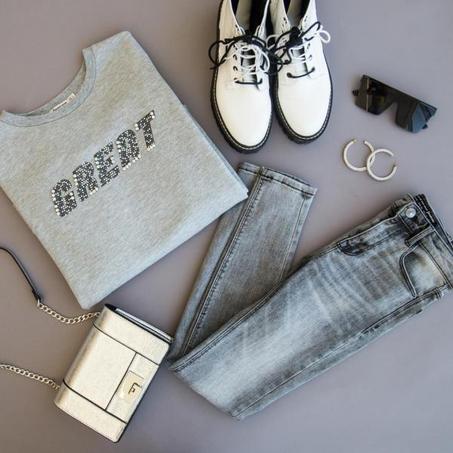 الملابس و  الأحذية و المجوهرات