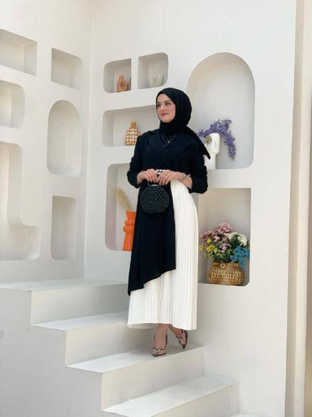 SW14 3 robe noir et blanche