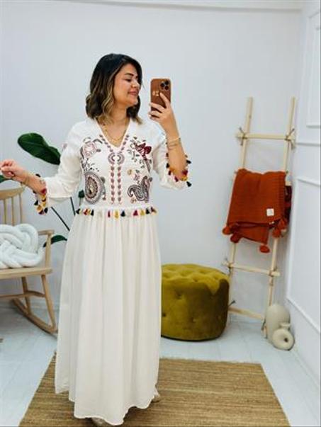 S9 Robe col V avec pompons broderies ethniques Blanc