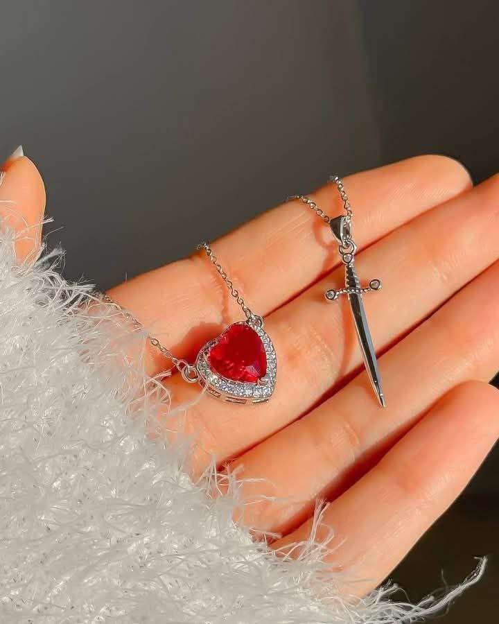 سلسلة كابلز قلب وسيف