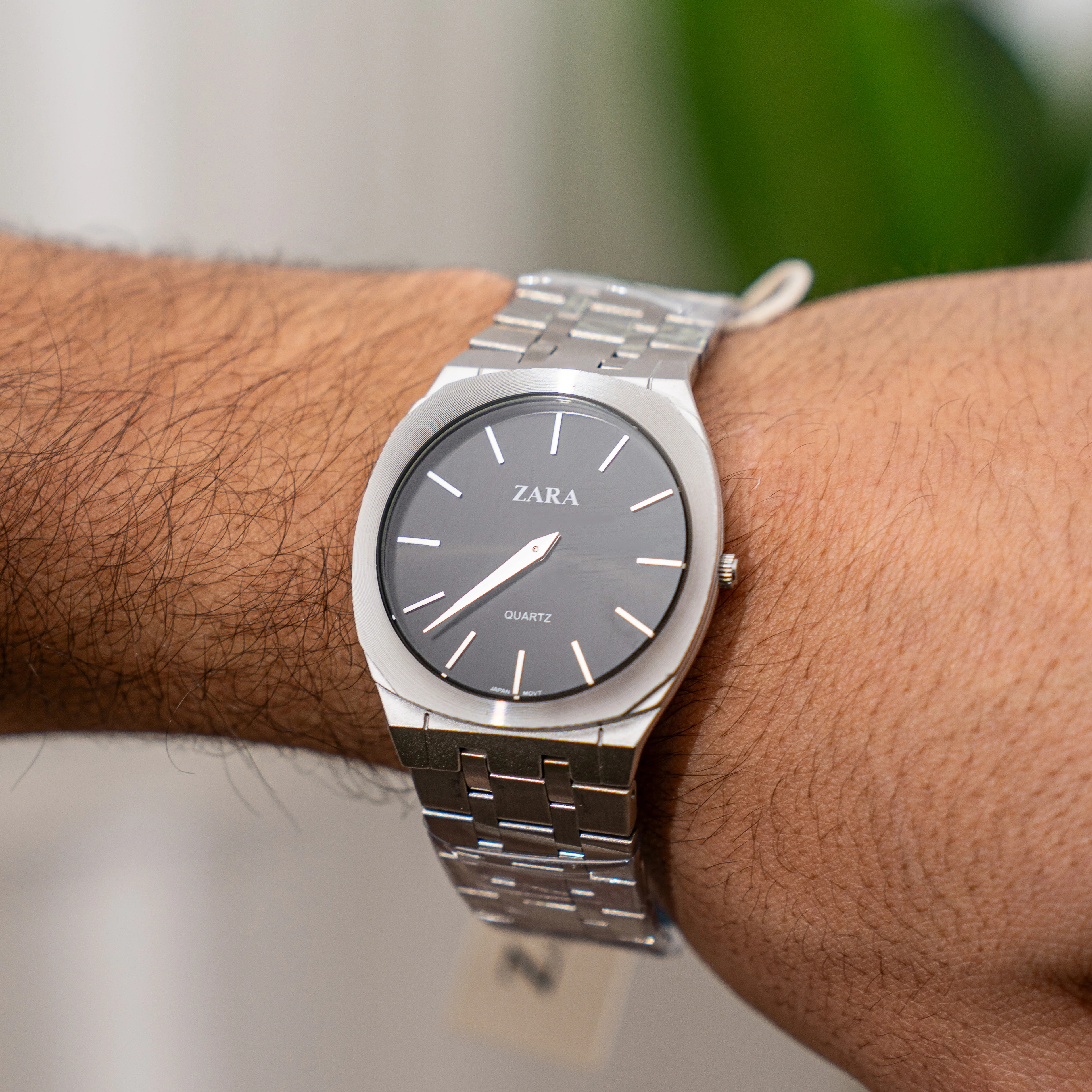 Zara basic metal