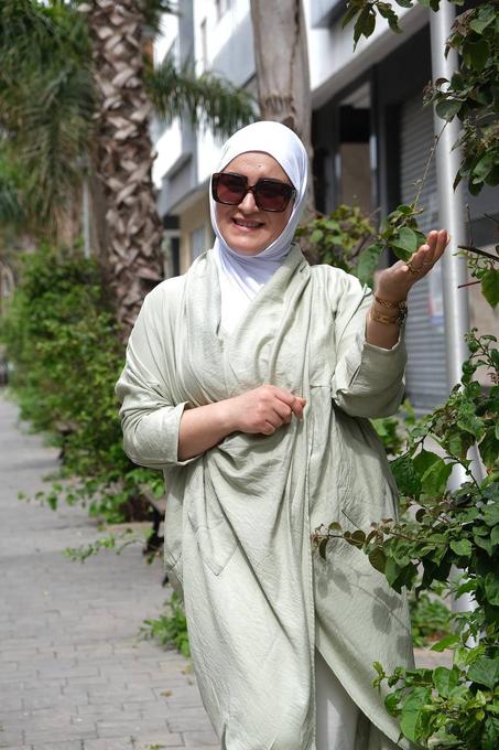 قميص HAYDY بتصميم فريد مثالي لهذا الصيف مصنوع من قماش الصوف .