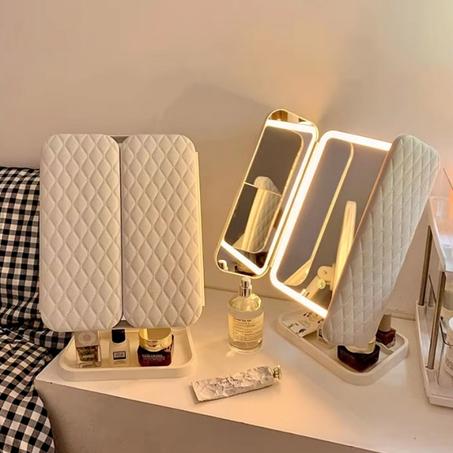 مرآة مكياج بإضاءة LED وتصميم فاخر