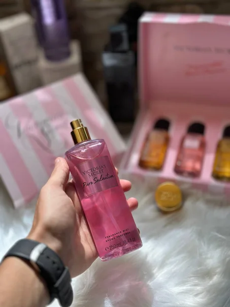 🍓 Victoria’s Secret – Pure Seduction 🍓