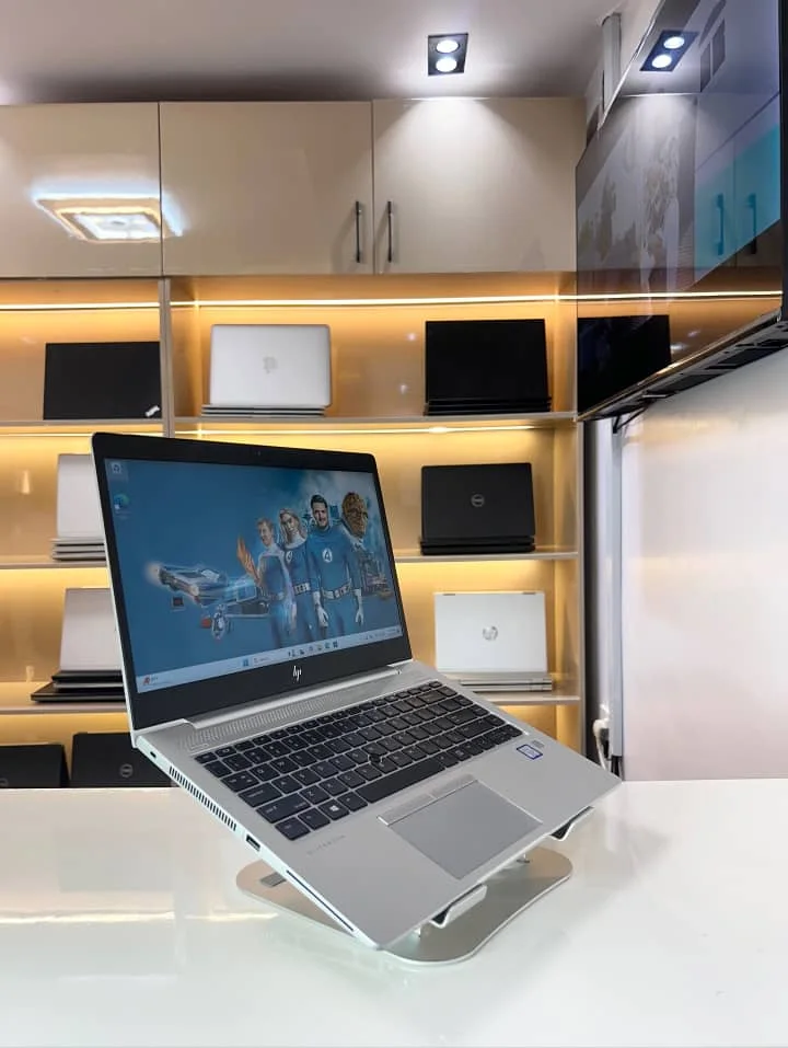 HP ELITEBOOK 840