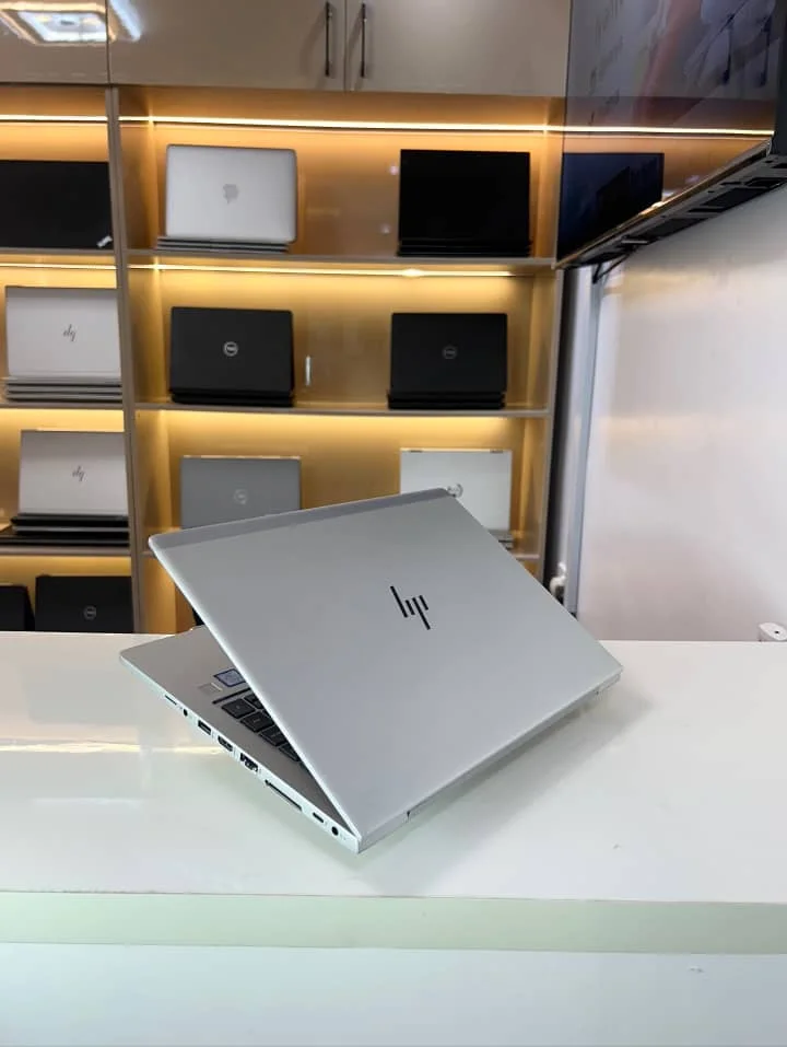 HP ELITEBOOK 840