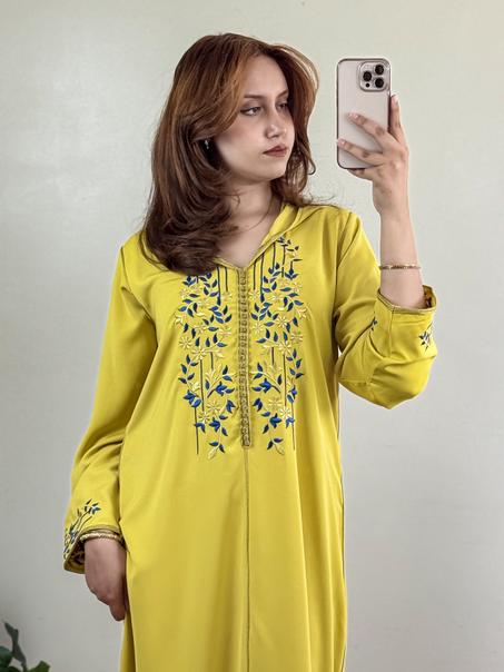 جلابة كريب %100 كوريا (الطرزة في الصدر و الأكمام)