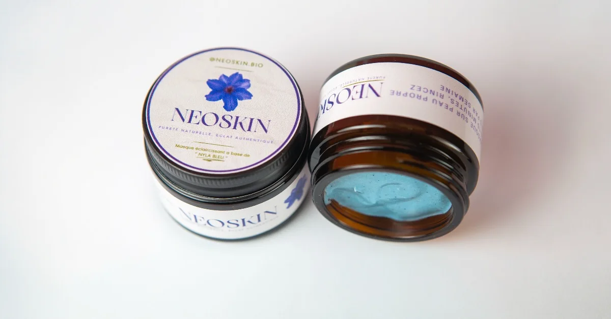 Masque Éclaircissant Naturel – Nyla Bleu | Neoskin