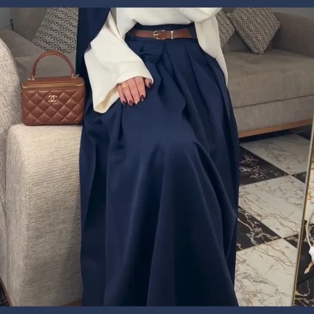 Jupe Longue Plissée Élégance – Avec Ceinture Assortie