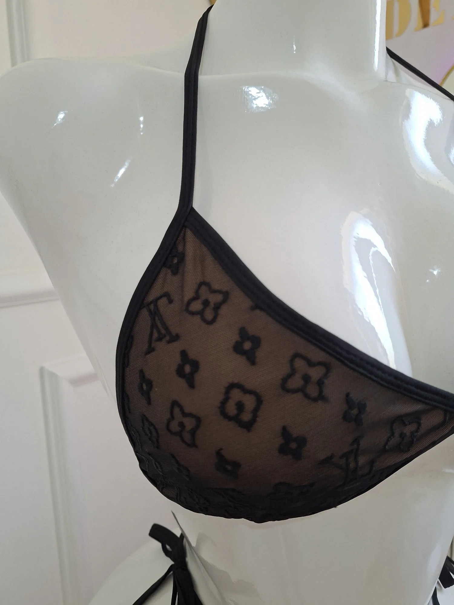 Deux Pièce Lv