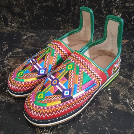 بلغة نسائية مطروزة -إدوكان- يدوية الصنع من الجلد جودة ممتازة