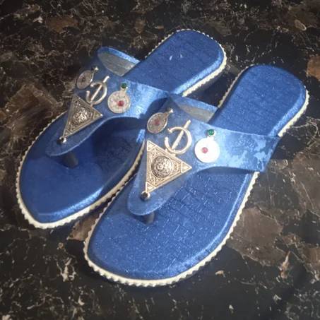 كلاكيط نسائية -إدوكان- يدوية الصنع من الجلد جودة ممتازة