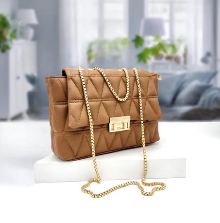 حقيبة موديل رائع دارج على الموضة