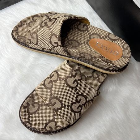 Sandales Gucci Beige Simple