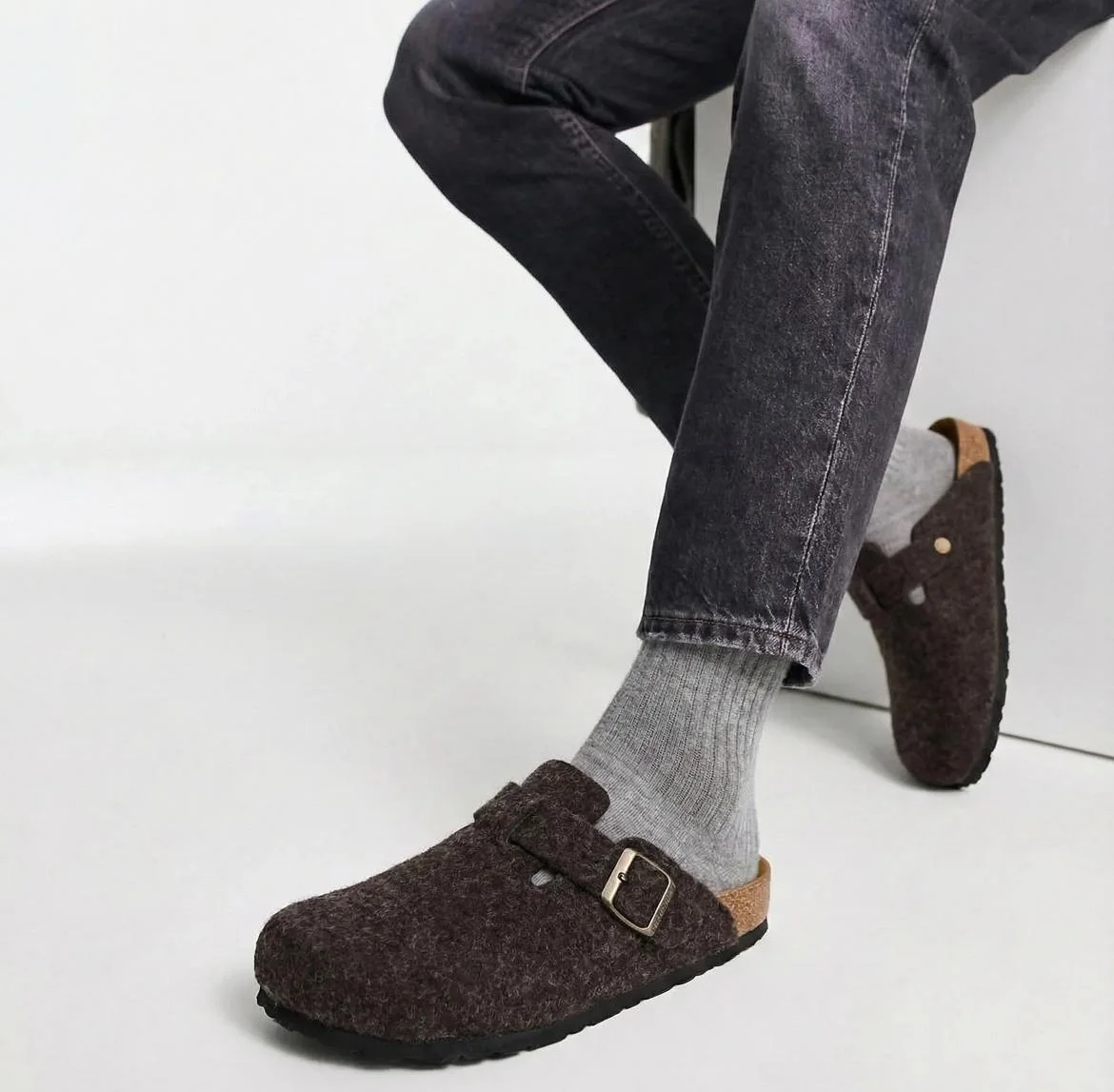 Sabot Médical en Cachemire Premium – Marron Chocolat