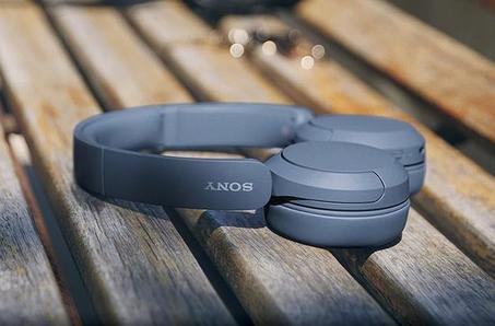 سماعة بلوتوث لاسلكية فوق الاذن مع ميكروفون للمكالمات الهاتفية من سوني WH-CH520، اسود